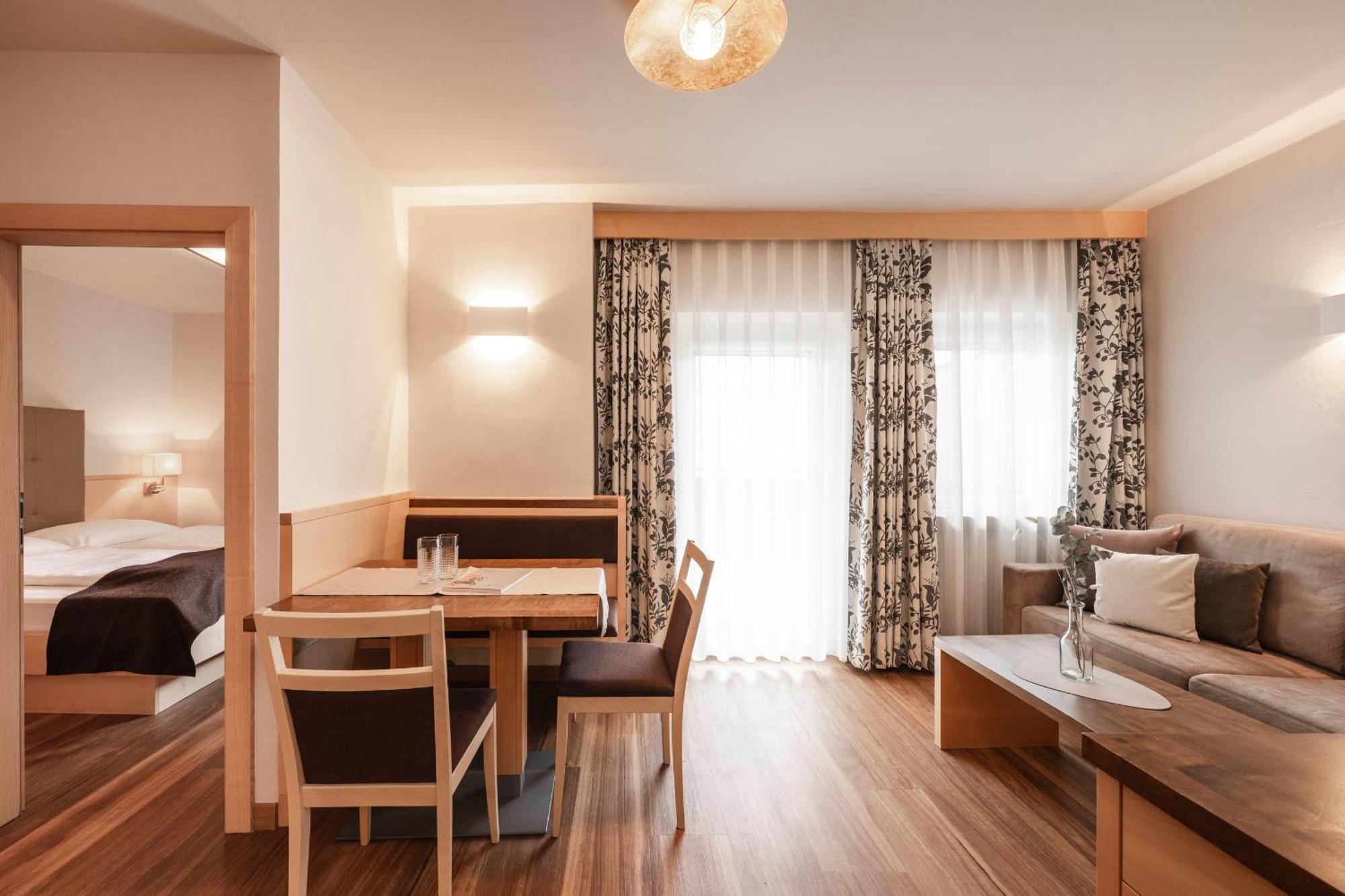 Appartementhaus Residence Hirzer Tirol Rom bilde
